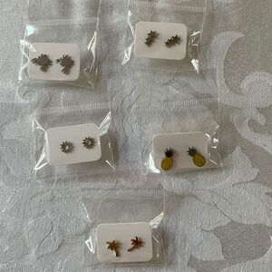 5 PAIRS STAINLESS STEEL STUD EARRINGS PINEAPPLE PALM CRAB STAR SUN